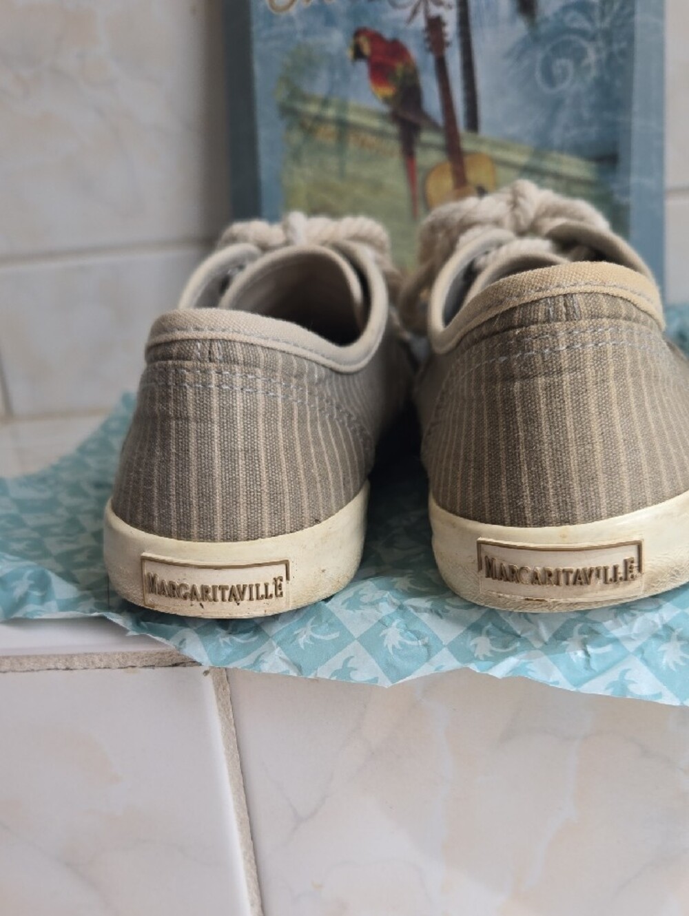 Margaritaville 'Dream Catcher' Shoe Box — Grey Stripe Label - Picture 5 of 5